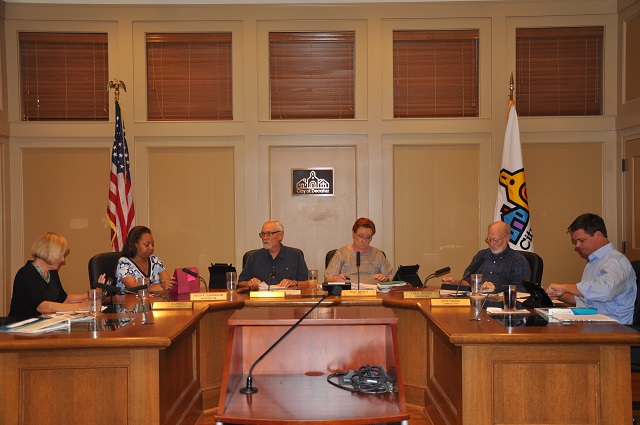 The Decatur City Commission during its Aug. 18 meeting. Photo by Dan Whisenhunt