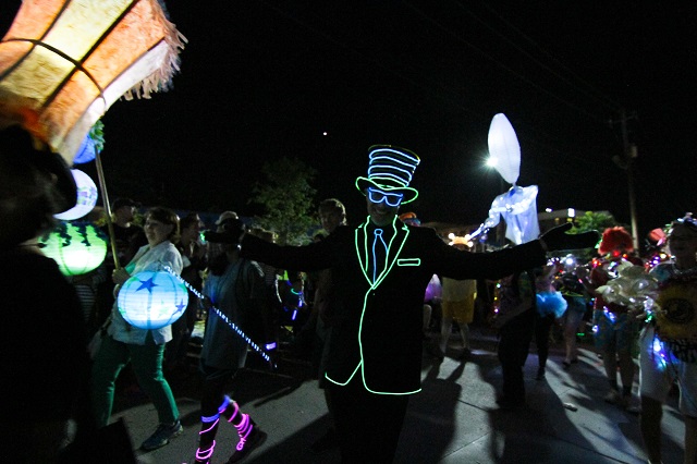 Some parade participants chose to wear their lights. Photo by Travis Hudgons
