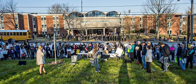 A few hundred Susan Riley supporters gather across from Decatur High School during the Rally for Riley on Monday morning. Photo: Jonathan Phillips