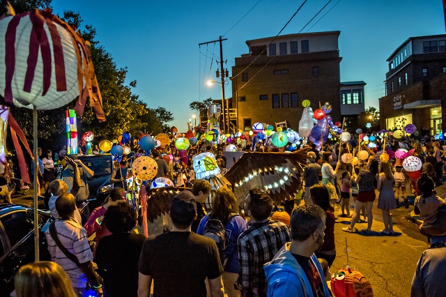 Thousands of people wait for the start of the third annual Decatur Lantern Parade on Friday. Photo: Jonathan Phillips